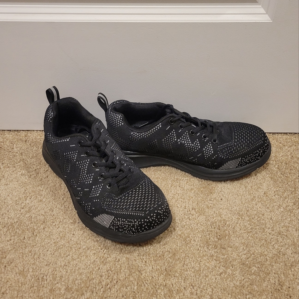 Steel toe sneakers size 6.5